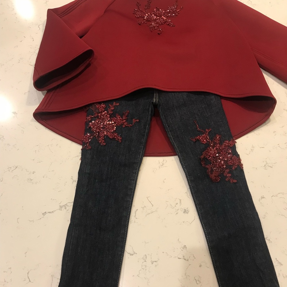 Jeans and top! Perfect for the holidays